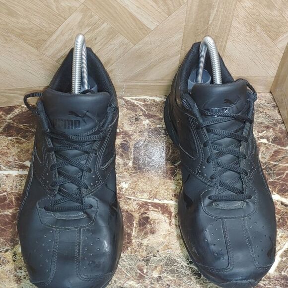 Puma sneaker size 9 - Picture 9 of 10